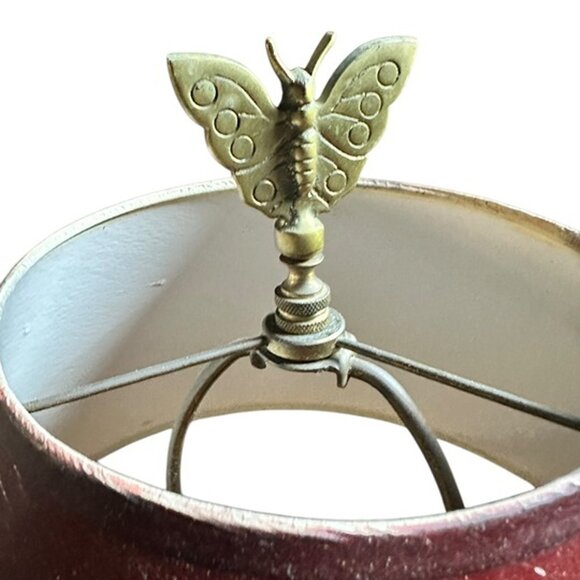 Slade's Caramel Toffy Tin Vintage Table Lamp Corded Electric with Red Shade - Picture 6 of 6